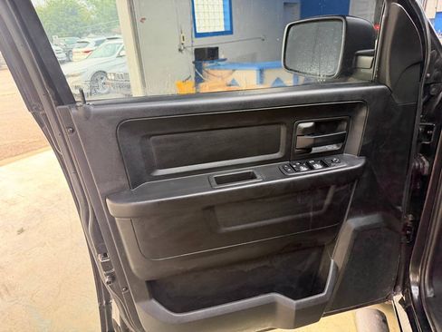Used 2020 RAM 1500 Express w/ Wheel & Sound Group AWD/4WD image 15