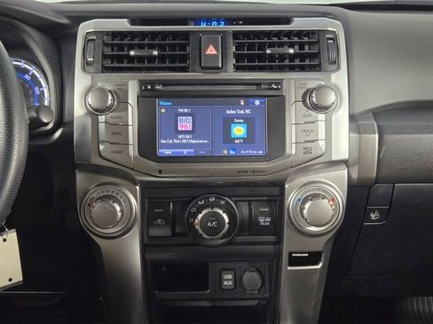 Used 2024 Toyota Camry SE image 24