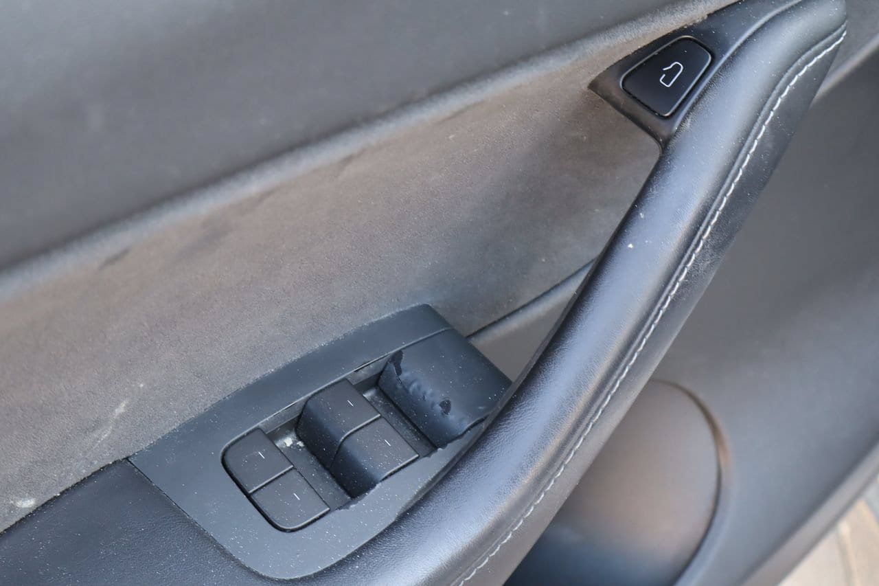 Used 2021 Tesla Model Y Long Range AWD/4WD image 19
