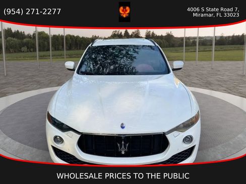 Used 2017 Maserati Levante S image 3