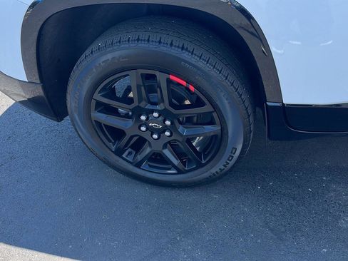 Used 2023 Chevrolet Traverse Premier w/ Redline Edition AWD/4WD image 36