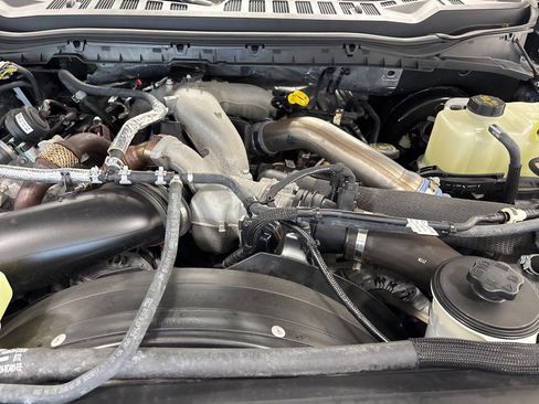 Used 2024 Ford F250 Lariat image 32