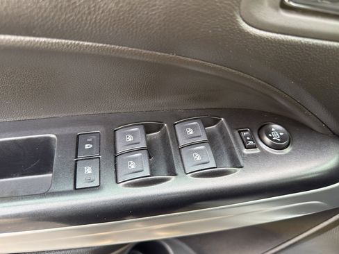 Used 2022 Chevrolet Colorado LT w/ LT Convenience Package image 10