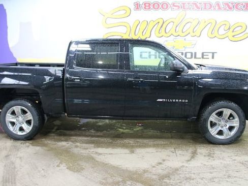 Used 2018 Chevrolet Silverado 1500 Custom w/ Custom Value Package AWD/4WD image 1