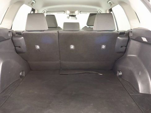 Used 2021 Toyota RAV4 XLE image 24