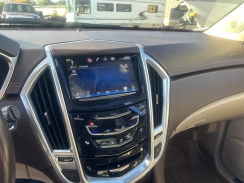 Used 2014 Cadillac SRX Luxury w/ Driver Awareness Package FWD image 19