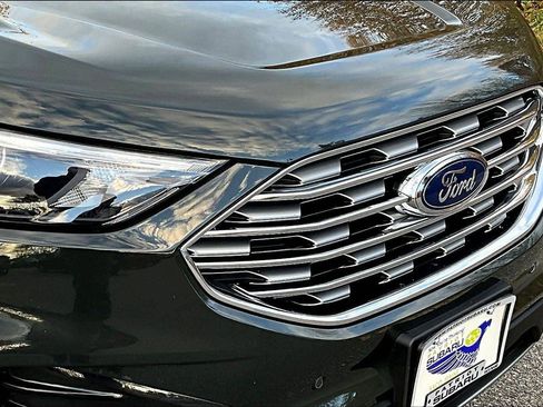 Used 2024 Ford Edge Titanium image 30