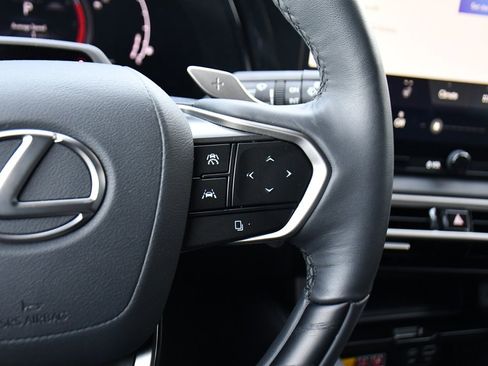 Used 2024 Lexus RX 350 Premium Plus w/ Convenience Package image 33