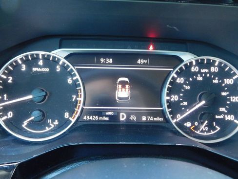 Used 2023 Nissan Pathfinder SL w/ SL Premium Package image 12