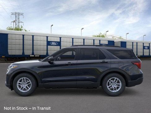 New 2026 Ford Explorer Active image 24