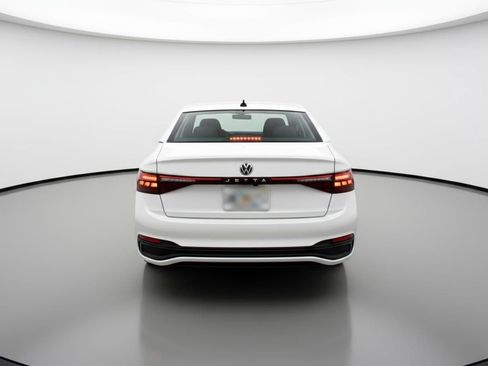 Used 2025 Volkswagen Jetta S image 7