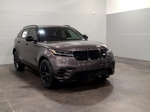 New 2026 Land Rover Range Rover Velar Dynamic SE image 11