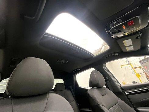 Used 2022 Hyundai Santa Cruz SEL w/ Activity Package image 17