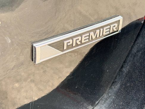 Used 2018 Chevrolet Trax Premier w/ Midnight Edition FWD image 6