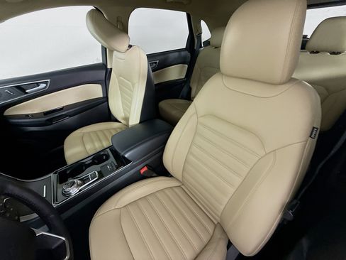 Used 2020 Ford Edge SEL w/ Convenience Package image 26