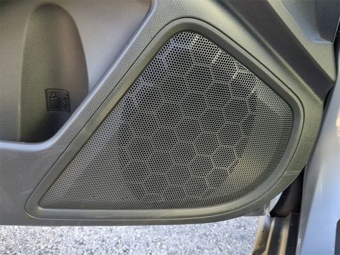 Certified 2025 Subaru Outback Premium image 18