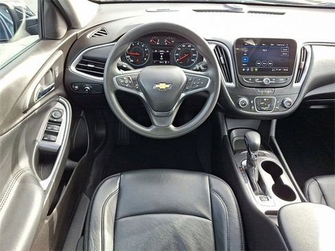 Certified 2025 Chevrolet Malibu LS image 11