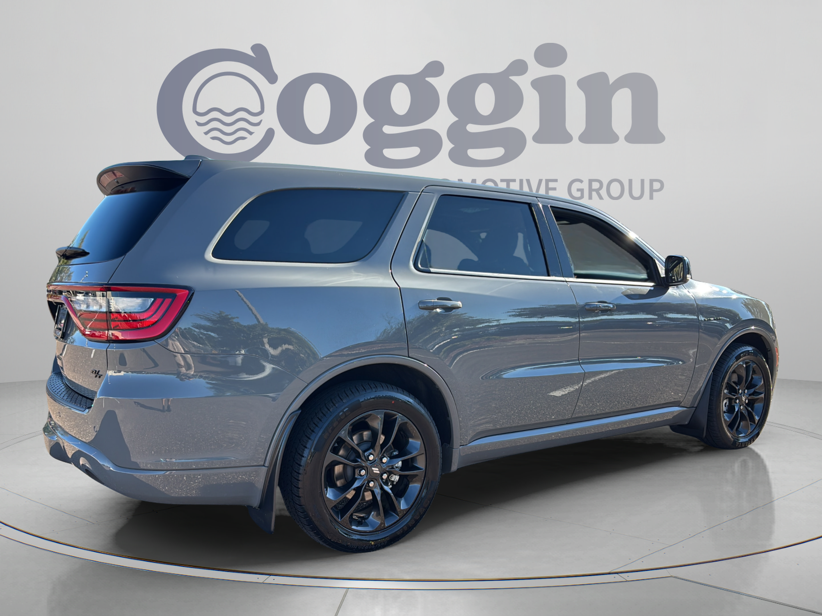 Used 2022 Dodge Durango R/T w/ Blacktop Package AWD/4WD image 5