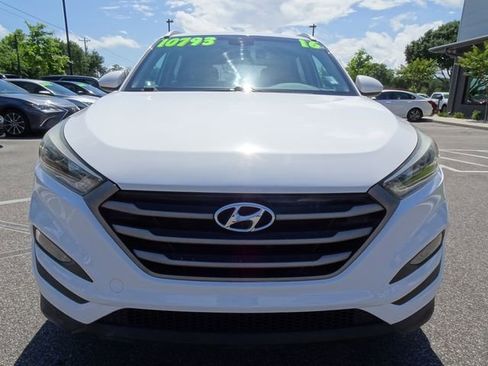 Used 2016 Hyundai Tucson SE w/ Option Group 02 FWD image 9
