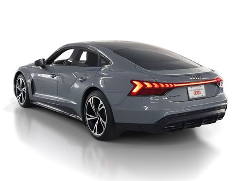 Used 2022 Audi e-tron GT Prestige w/ Prestige Package image 3