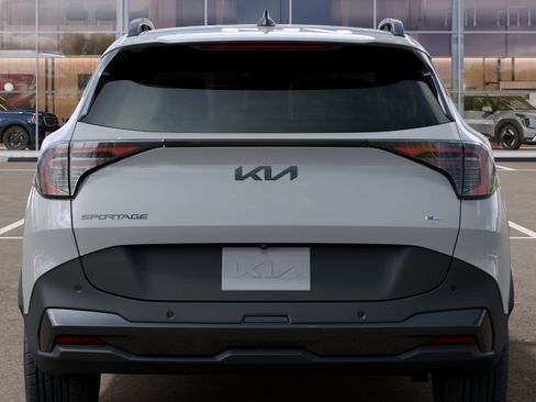 New 2026 Kia Sportage X-Line w/ X-Line Premium Package AWD/4WD image 13