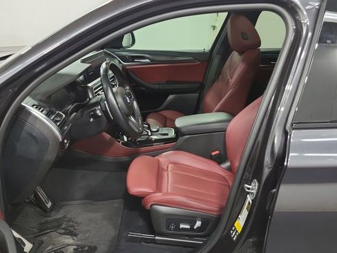 Used 2023 BMW X4 xDrive30i image 2