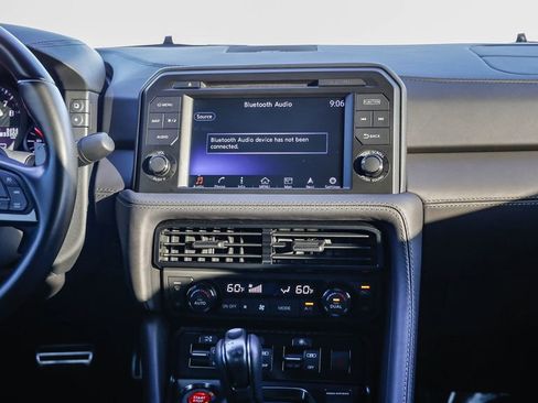 Used 2024 Nissan GT-R Premium w/ Premium Interior Package image 13