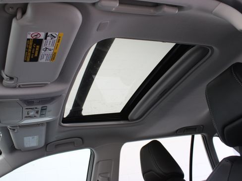 Used 2025 Toyota RAV4 XLE Premium FWD image 26