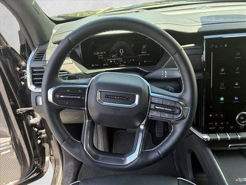 Used 2024 GMC Acadia Denali AWD/4WD image 11