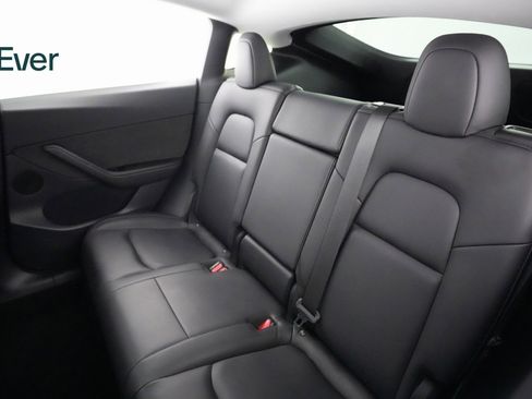 Used 2020 Tesla Model Y Performance image 9