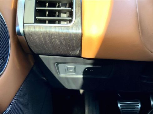 Used 2019 Land Rover Range Rover Sport HSE Dynamic image 33