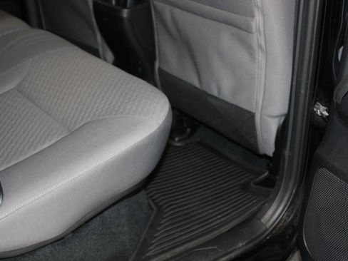Used 2020 Toyota Tacoma SR5 RWD image 42