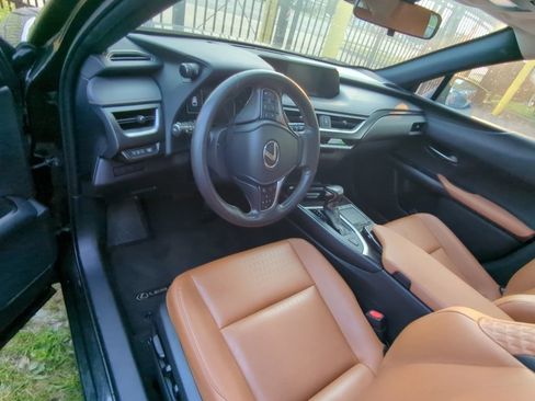 Used 2020 Lexus UX 200 w/ Accessory Package 2 FWD image 8