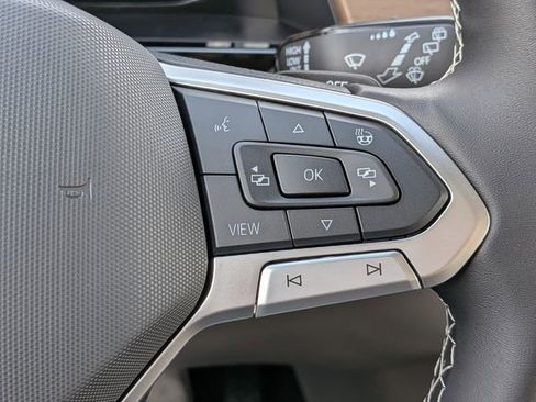 New 2026 Volkswagen Atlas SE FWD image 28
