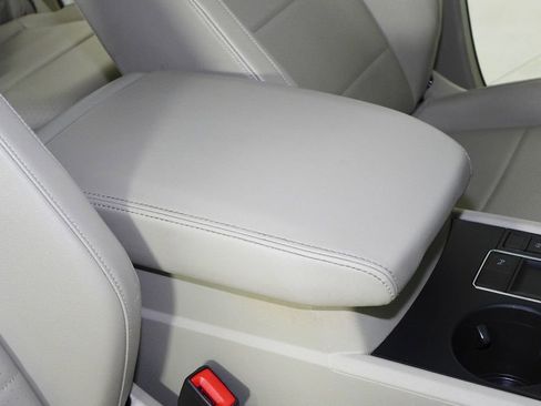 Used 2021 Volkswagen Atlas SE w/ Panoramic Sunroof Package image 16