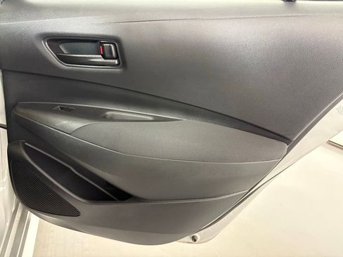 Used 2023 Toyota Corolla LE FWD image 33