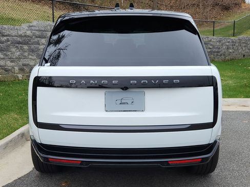 New 2025 Land Rover Range Rover Long Wheelbase SE AWD/4WD image 7