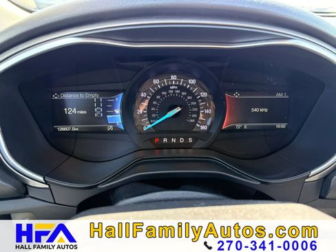 Used 2019 Ford Fusion SE FWD image 18