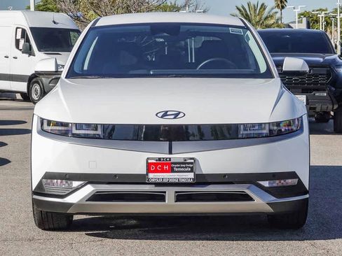 Used 2024 Hyundai Ioniq 5 SEL image 2