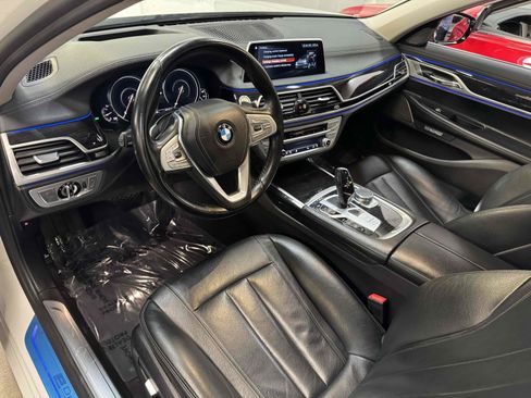 Used 2018 BMW 740e xDrive image 53