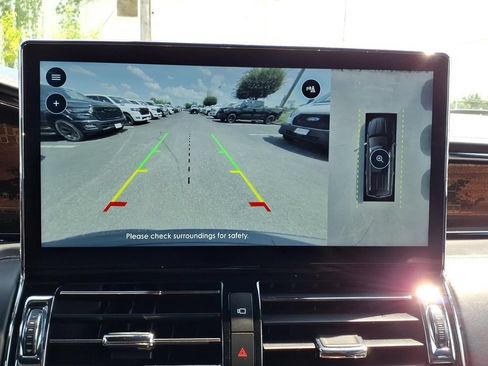 Used 2022 Lincoln Navigator Black Label AWD/4WD image 9