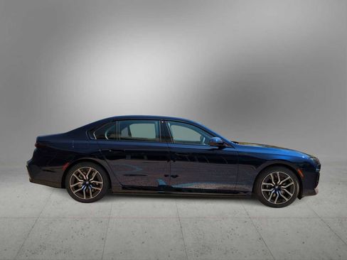 New 2026 BMW i7 xDrive60 image 9