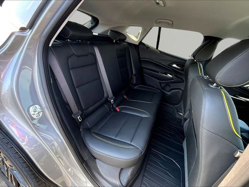 New 2026 Chevrolet Trax ACTIV w/ Driver Confidence Package FWD image 11