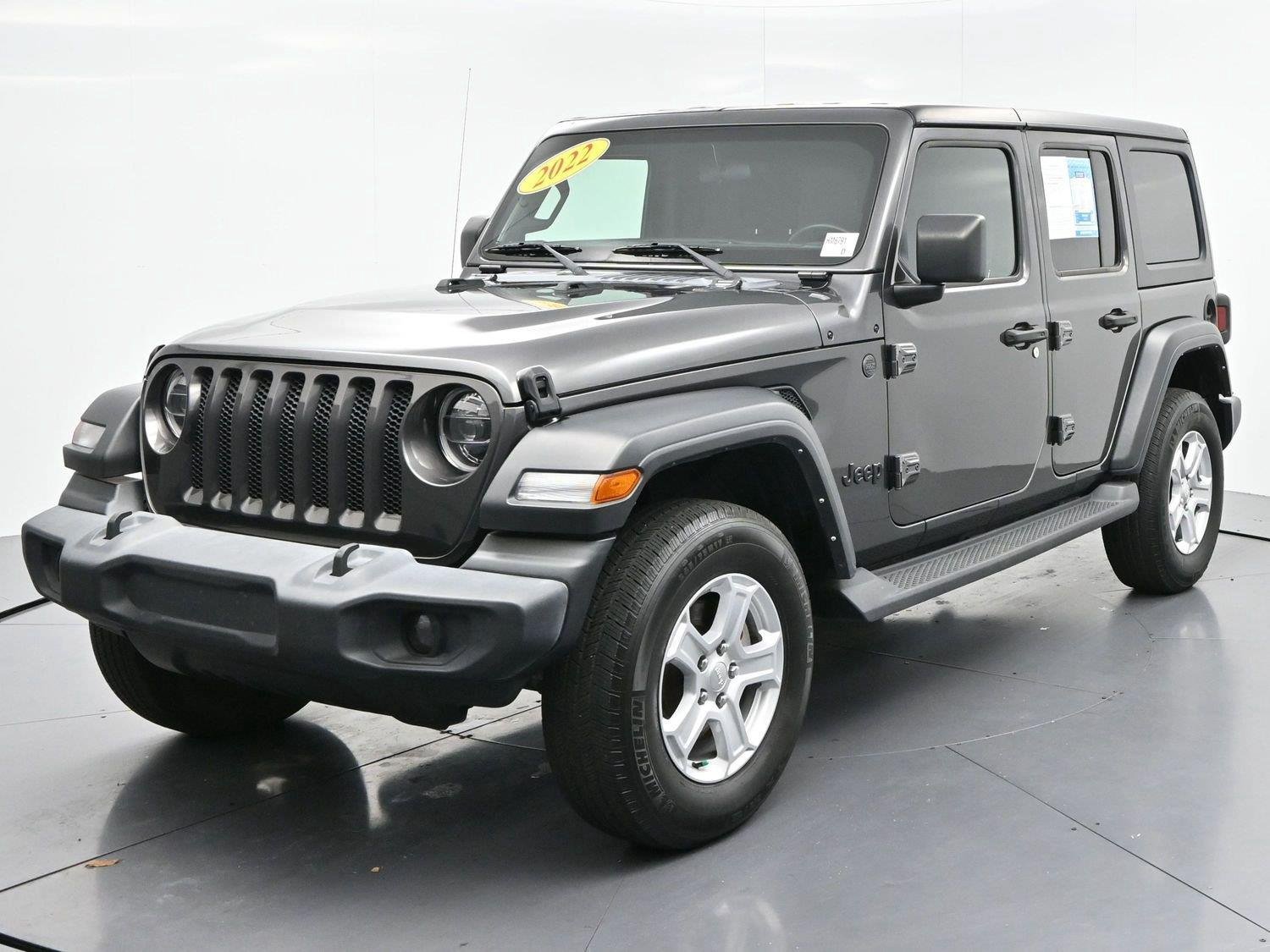 Used 2022 Jeep Wrangler Unlimited Sport AWD/4WD image 3