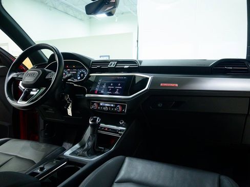 Used 2022 Audi Q3 2.0T Premium Plus image 14