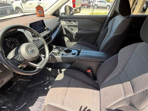 Used 2021 Nissan Rogue SV AWD/4WD image 9