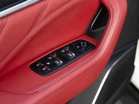 Used 2022 Maserati Levante Modena S image 17