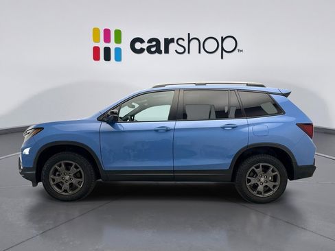 Used 2024 Honda Passport TrailSport image 2