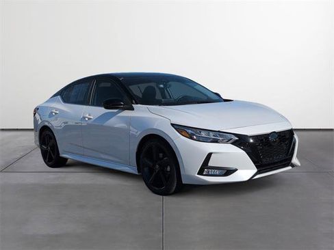 Used 2022 Nissan Sentra SR w/ Midnight Edition image 7