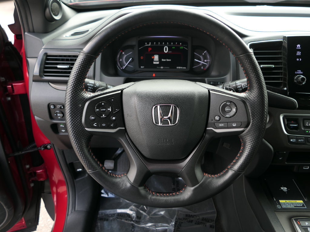 Used 2025 Honda Passport TrailSport image 16